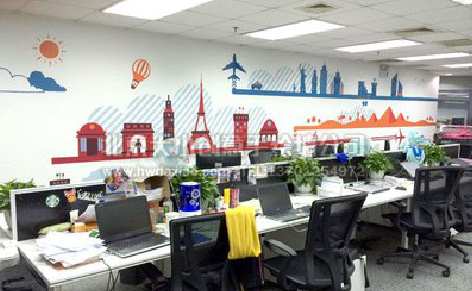 禄劝教你设计办公室墙绘的方法。